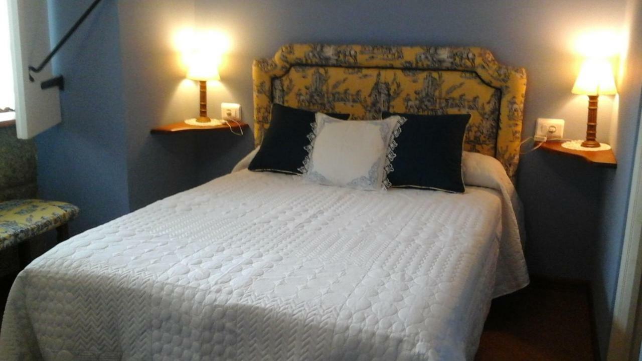 Pensjonat Casa Xan Da Pena Villarmayor  Zewnętrze zdjęcie