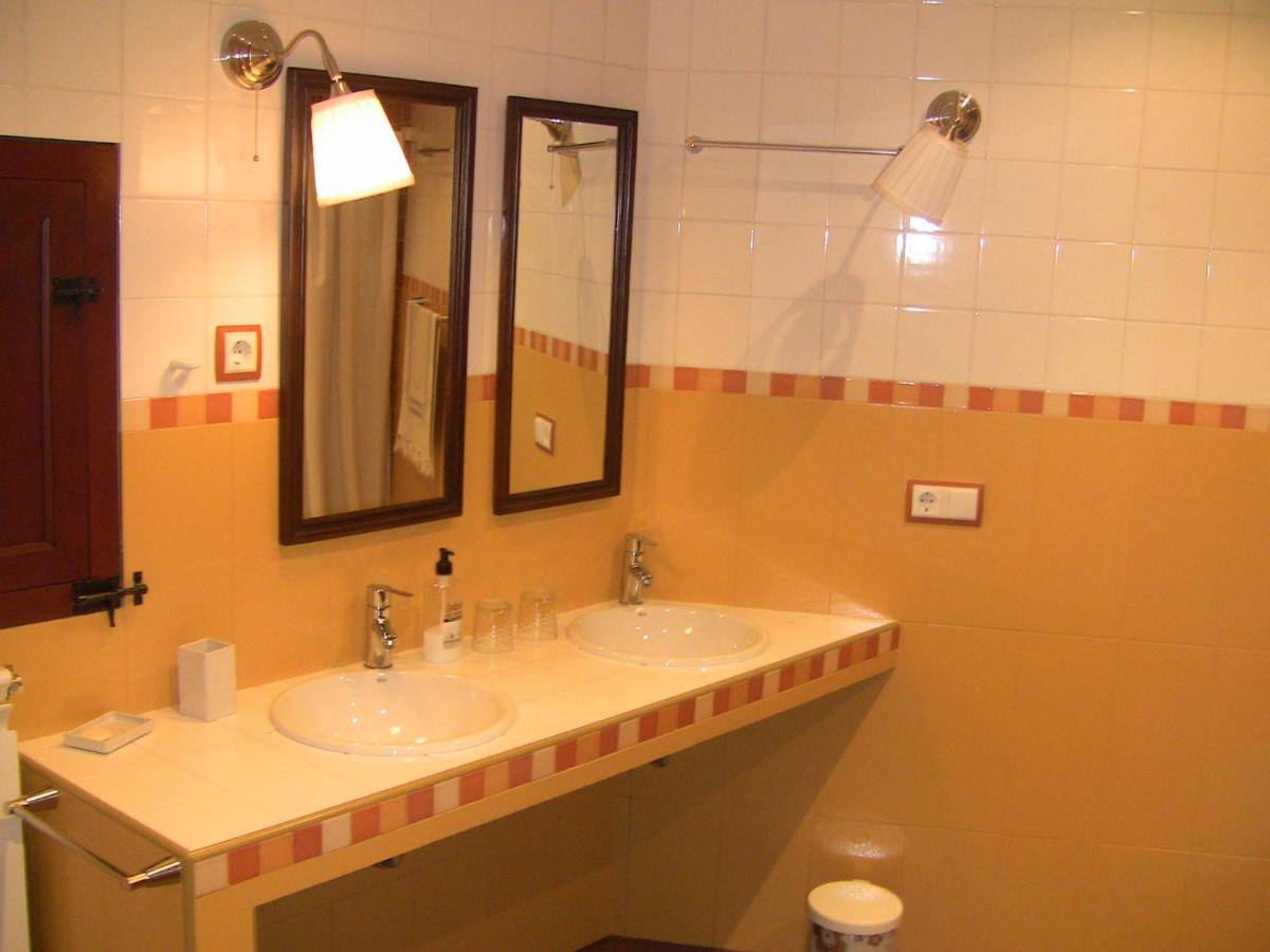 Pensjonat Casa Xan Da Pena Villarmayor  Zewnętrze zdjęcie